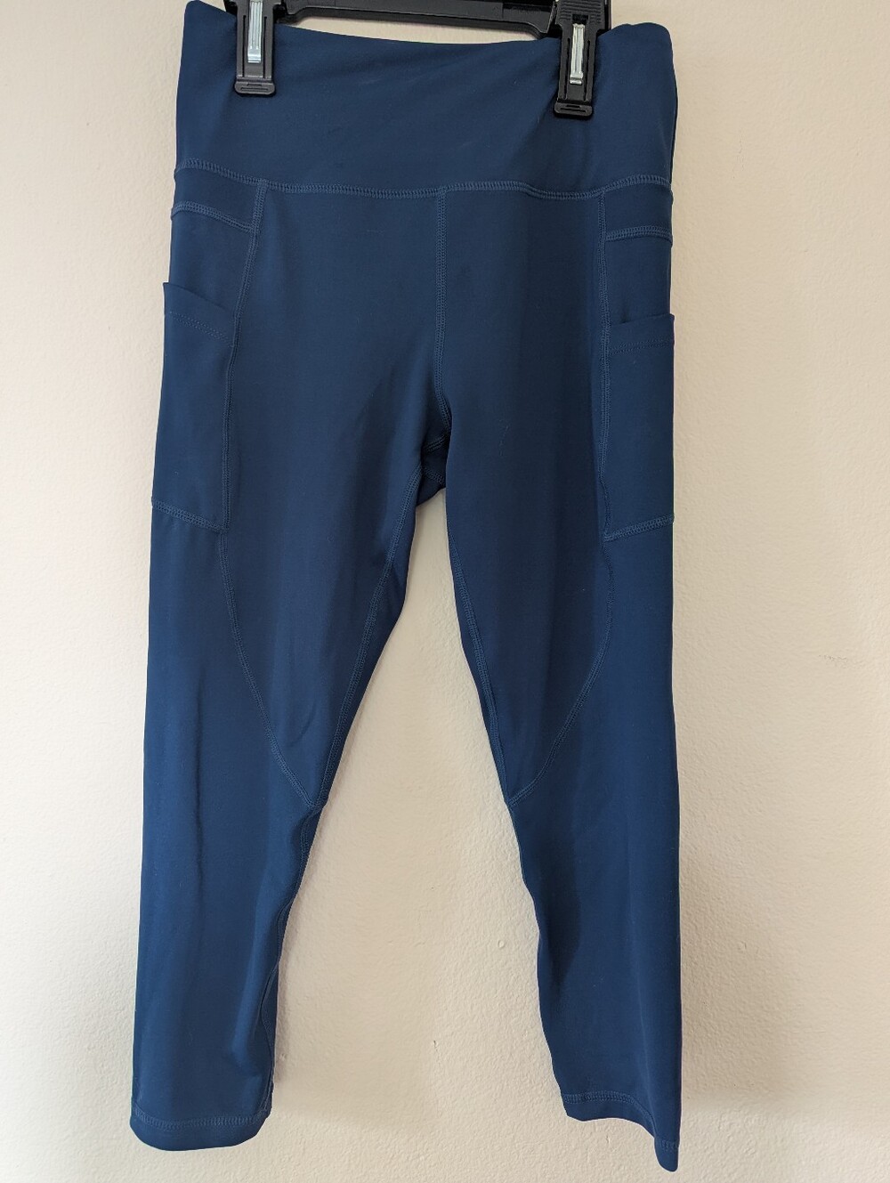 Zyia Navy Blue Capri Leggings with Side Pockets